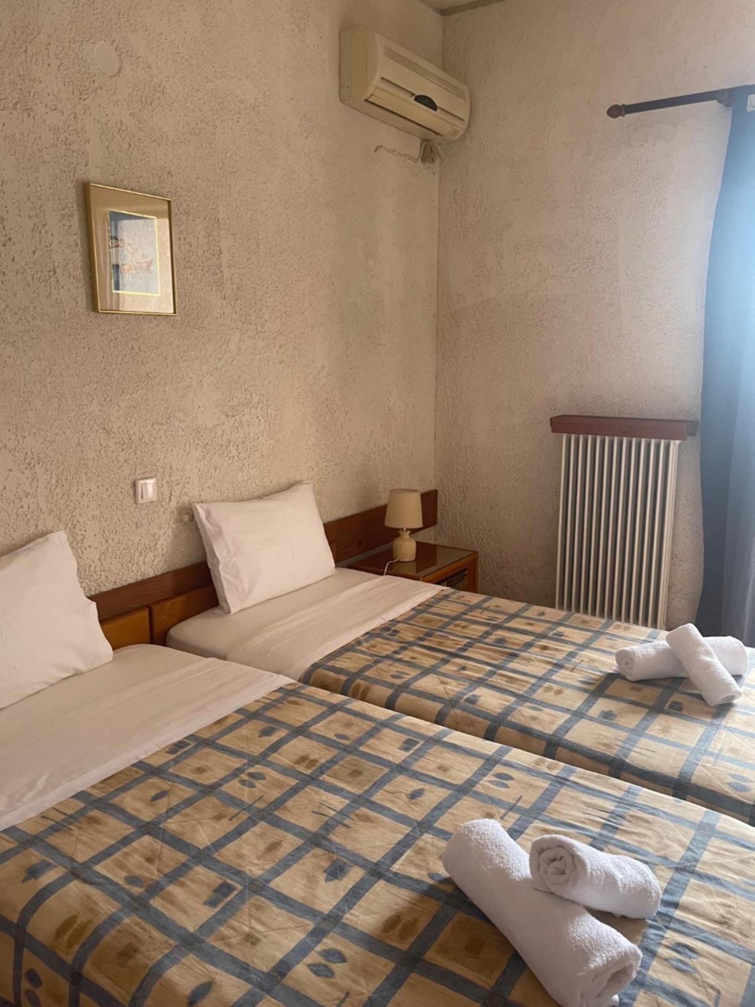 Sariza Spring Hotel Apikia  Exterior photo
