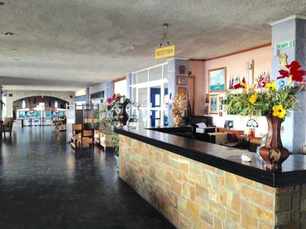 Sariza Spring Hotel Apikia  Exterior photo