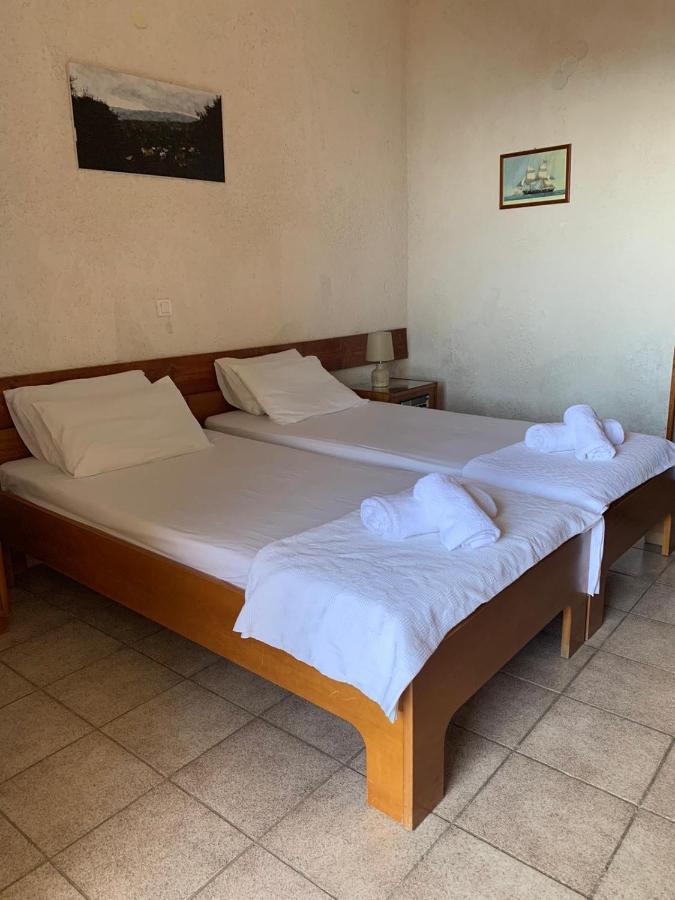 Sariza Spring Hotel Apikia  Exterior photo